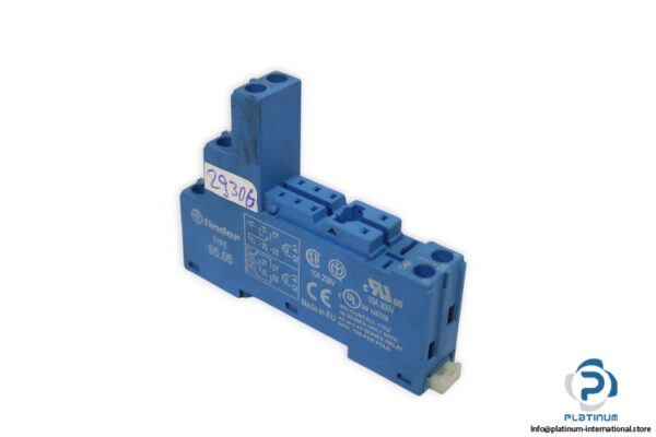 finder-95.05-pcb-relay-socket-(Used)