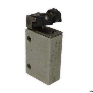 bosch-0-820-404-021-pneumatic-valve-(used)