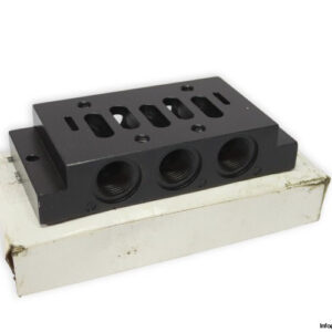 parker-PL3-1_2-70-manifold-block-(new)-(carton)