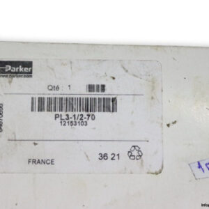 parker-PL3-1_2-70-manifold-block-(new)-(carton)-2