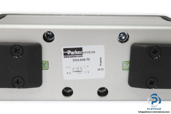 parker-DX2-406-70-double-solenoid-valve-(new)-(carton)-1