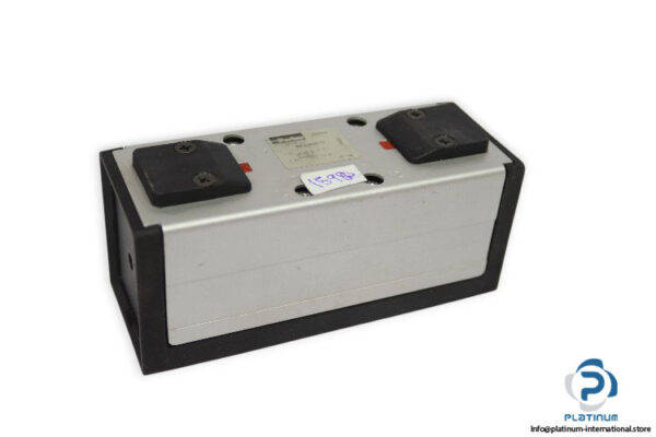 parker-DX2-406-70-double-solenoid-valve-(new)