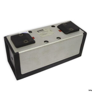 parker-DX2-411-70-double-solenoid-valve-(new)