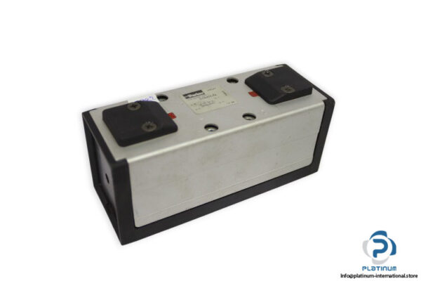 parker-DX2-411-70-double-solenoid-valve-(new)