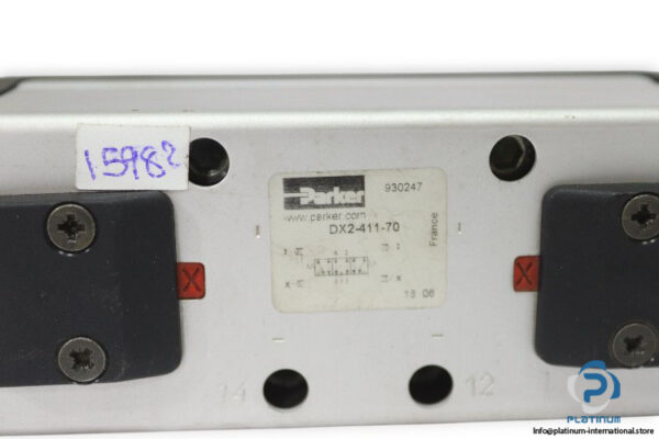 parker-DX2-411-70-double-solenoid-valve-(new)-1