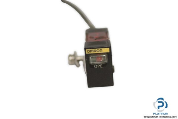 omron-e3s-bt81-l-photoelectric-sensor(used)-2