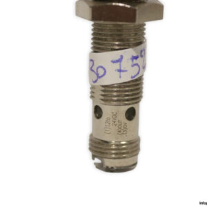 omron-e2a-m12ks04-m1-b1-inductive-sensor(used)-2