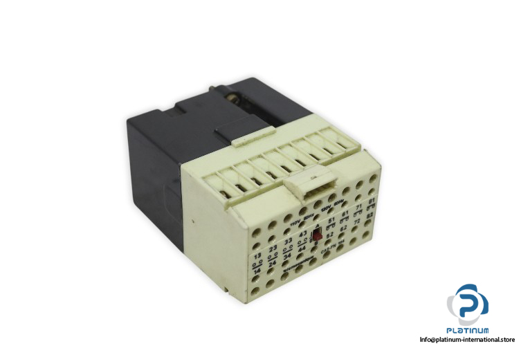 telemecanique-CA2-FN-144-contactor-(Used)