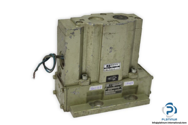 ross-D7076C5383-single-solenoid-valve-(used)