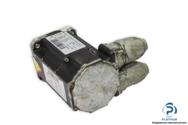 beckhoff-AM3021-0C00-0000-servomotor-used-4