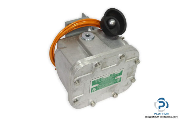 conveyor-components-DBD-100-damaged-belt-detector-new-1