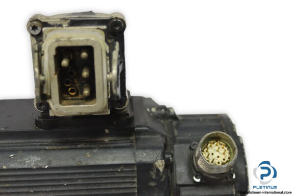 sew-R37-CM71L_TF_RH1M_SM50-servomotor-used-1