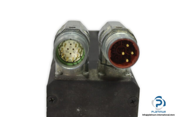 parker-AC-G-0190-4_01-3-ac-servomotor-used-1