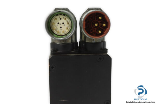 eurotherm-antrirbe-ACM2N-0070-4_0-3-ac-servomotor-used-1