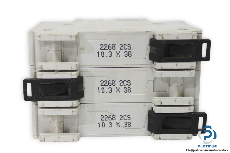 abb-e933-32-fuse-holder(used)-2