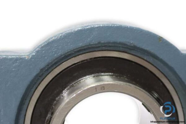 UCT-211-take-up-cast-iron-unit-(new)-(carton)-2