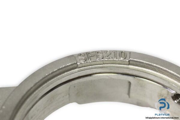 SFB-210-three-bolt-flange-bracket-unit-(new)-(carton)-1