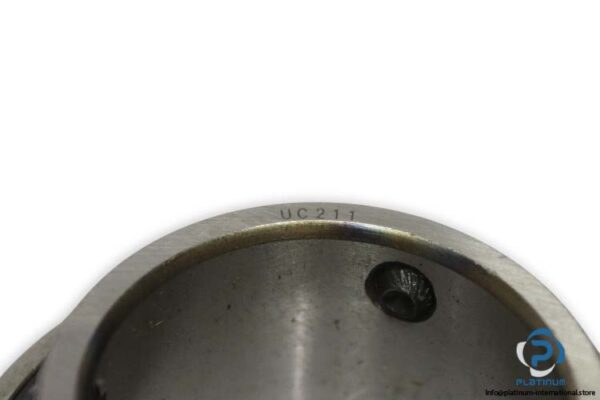 UC-211-insert-ball-bearing-(new)-1