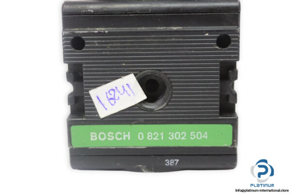 Bosch-0-821-302-504-pressure-regulator(used)-1