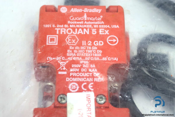 allen-bradley-440K-H11145-safety-Interlock-switch-(New)-1