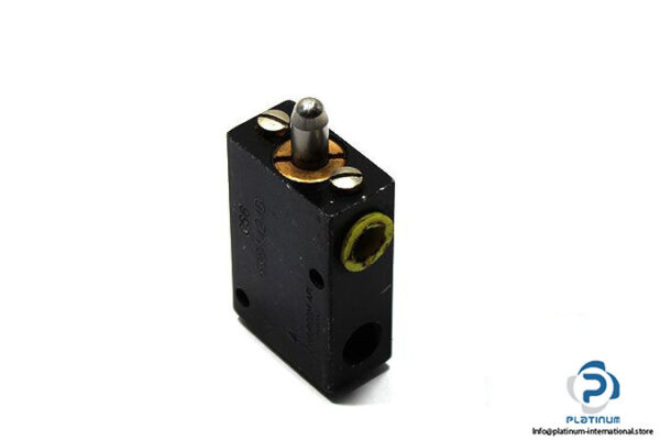 waircom-CS8-mechanical-valve