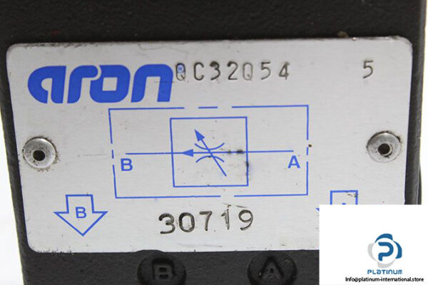 aron-qc32q54-5-threaded-flow-control-valve-2