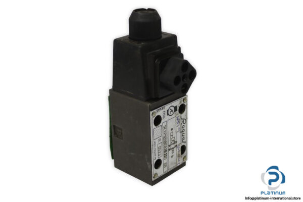 Roquet-5evp1d18c02r110-50-solenoid-operated-directional-valve(used)