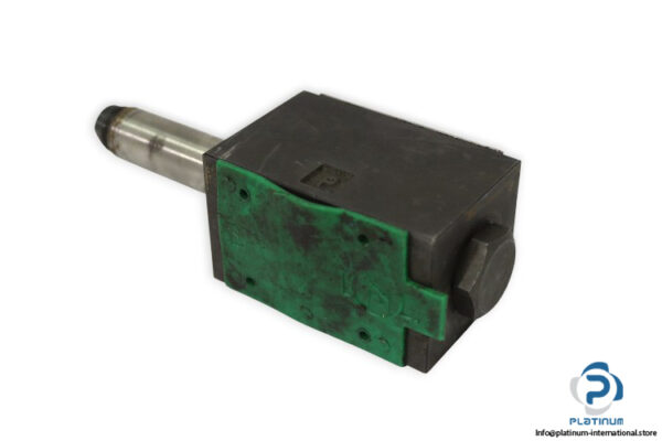 Roquet-5evp1d18c02r110-50-solenoid-operated-directional-valve-VALVE-WITHOUT-COIL(used)-2