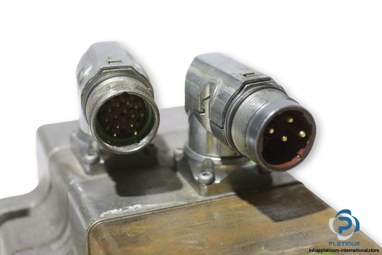 siemens-1FK7-063-5AF71-1GA0-synchronous-motor-(used)-1