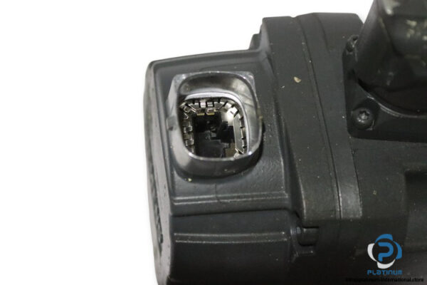 siemens-1FK7034-2AK71-1RH0-synchronous-motor-(used)-2