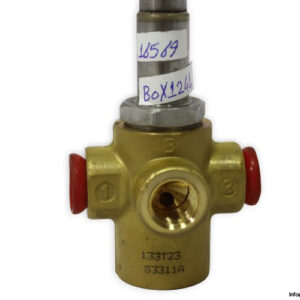 Lucfer-133123-solenoid-valve-without-coil(used)-1