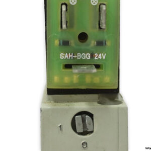 Numatics-l22ba452bg17g61-singl-solenoid-valve-with-coil(used)-2