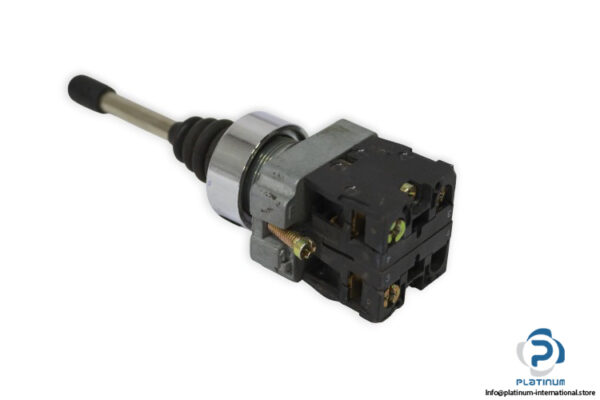 telemecanique-XD2PA22-joystick-controller-(Used)-1