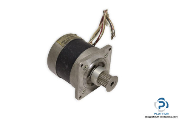shinano-kenshi-STH-55D333-stepper-motor-(used)