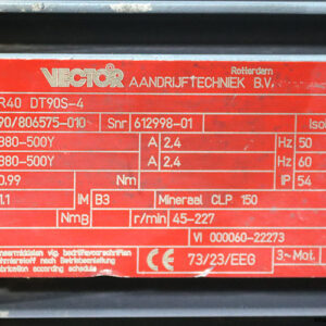 sew-R40-DT90S-4-90_806575-010-helical-gearmotor-(used)-3