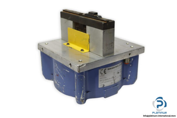 siegenia-ZOX14381-pneumatic-punching-tool-(used)