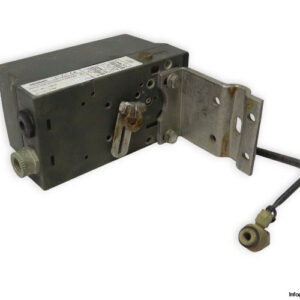 siemens-6DR4000-1N-_-6DR4000-2N-electropneumatic-positioner-(used)-1