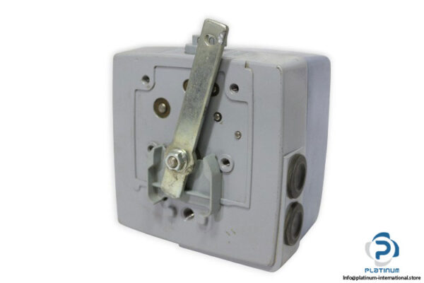 siemens-SQK33.00-electromotoric-actuator-(used)-1