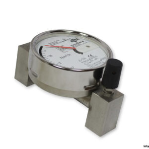 rota-RAKD41-small-metal-rotameter-(new)-(carton)-2