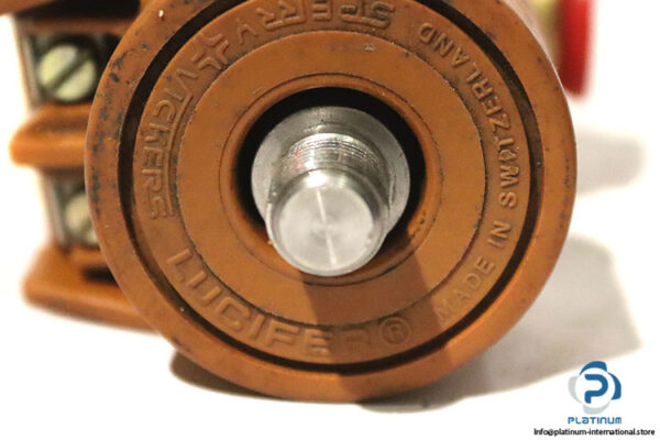 Lucifer-133123-solenoid-valve-with-coil(used)-4