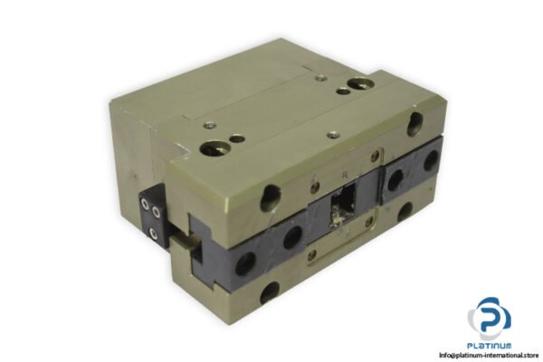 Schunk-jgp-125-1-as-universal-gripper(used)-2