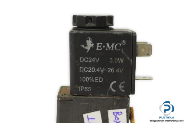 e.mc-RV5221-08Q-solenoid-valve(used)-1