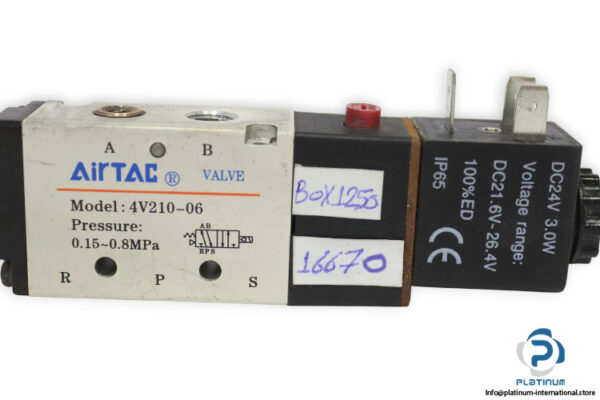 Airtac-4v210-06-single-solenoid-valve(used)-1