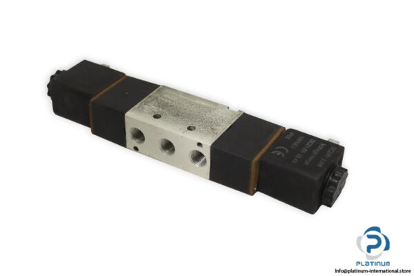 Airtac-4V220-06-solenoid-valve-with-coil(used)-3