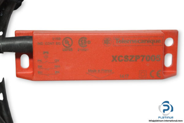 schneider-xcs-dmp7005-safety-switch(new)-3