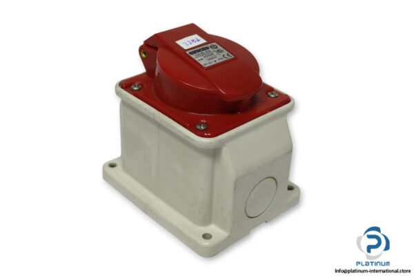 gewiss-gw-60409-industrial-panel-socket(new)