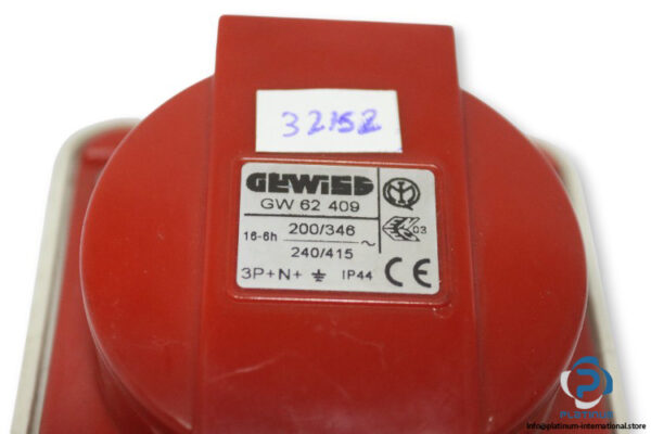 gewiss-gw-60409-industrial-panel-socket(new)-1