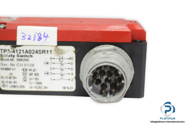 euchner-tp3-4121ao24sr11-safety-switch(used)-1