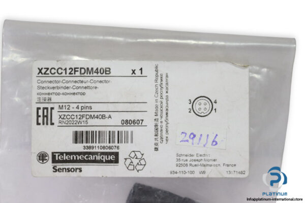 telemecanique-XZCC12FDM40B-straight-connector-(New)-1