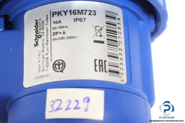 schneider-pky16m723-socket(new)-1